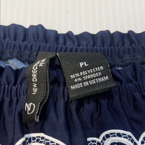 New Directions Navy and Red Patterned Blouse - Picture 2 of 3